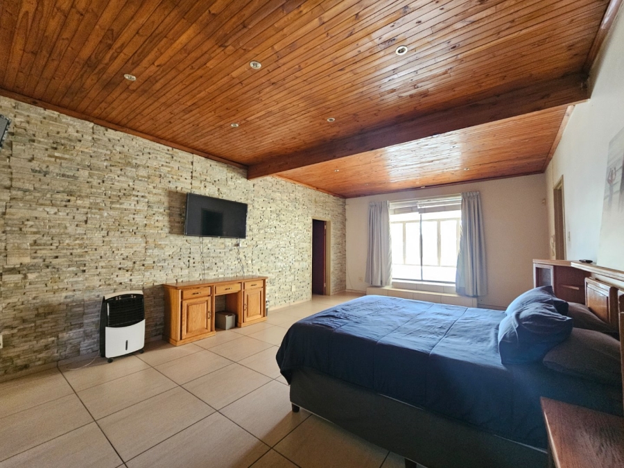 3 Bedroom Property for Sale in Vaalpark Free State